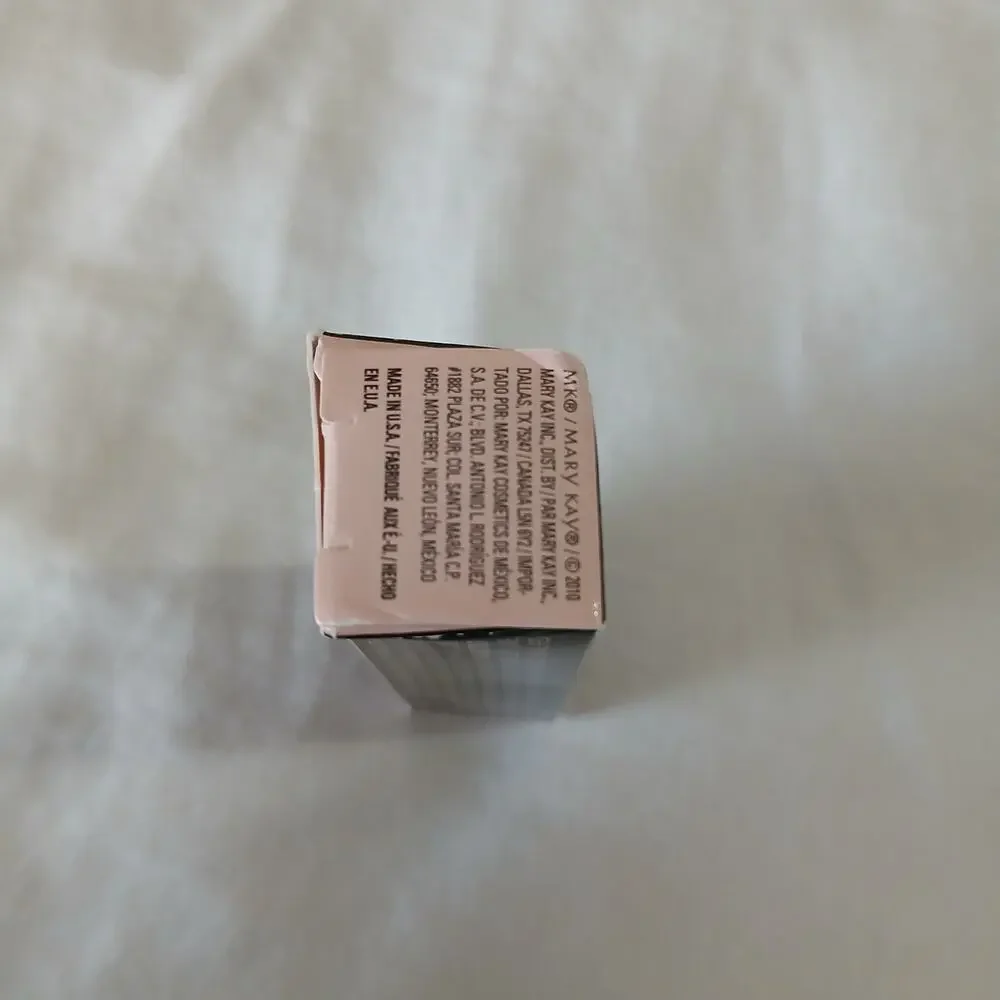 MARY KAY Creme Lipstick SWEET NECTAR full size .13 ozNIB Discontinued - HTF